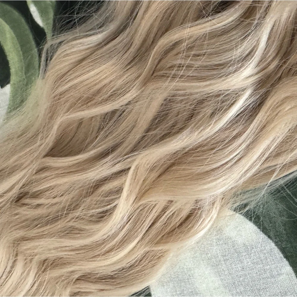 22 in Light Ash Blonde Wavy Hair Extensions Clip in Set